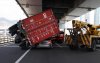 low-rider-container-crushes-hyundai-elantra-suspension_2.jpg