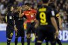 Lionel-Messi-habla-con-el-arbi_54282522914_54115221152_960_640.jpg