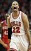 Taj-Gibson-grita-durante-el-pa_54287806228_54115221157_400_640.jpg